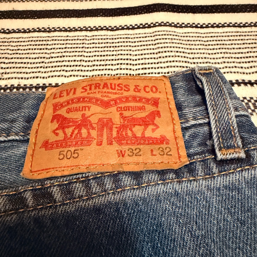 Levi's Men's Relaxed Fit Blue Denim Jeans